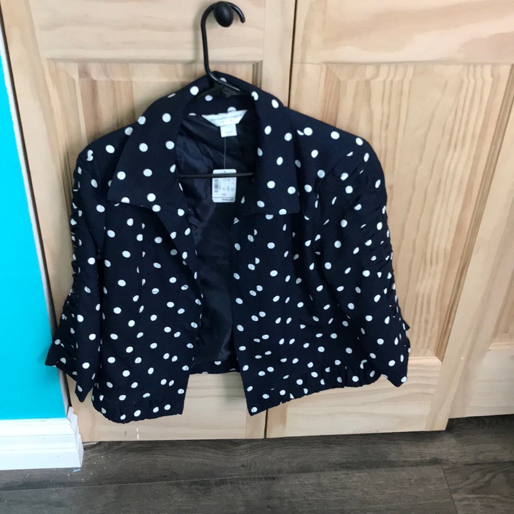 Blazer - Picture 4 of 4